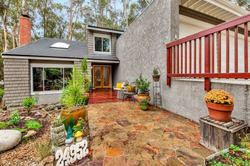 24952 Ravenswood, El Toro, CA 92630-3238