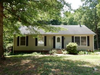 7601 Mine Valley Rd, Raleigh, NC 27615-6017