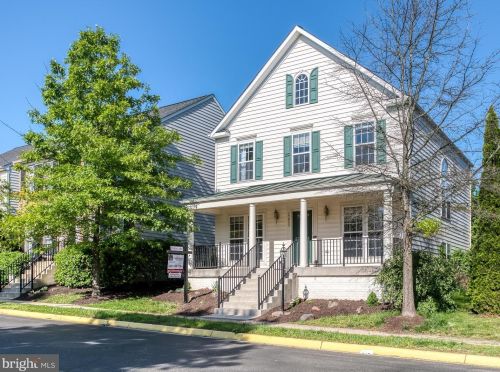 17052 Loftridge Ln, Gainesville, VA 20155-6213