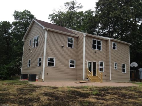 10 Sylvan Ln, Parsippany, NJ 07834-2320