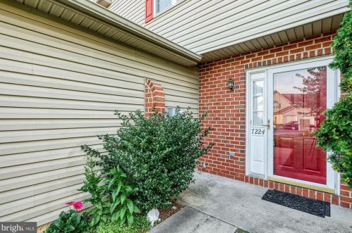 7224 Clearfield St, Harrisburg, PA 17111-5280