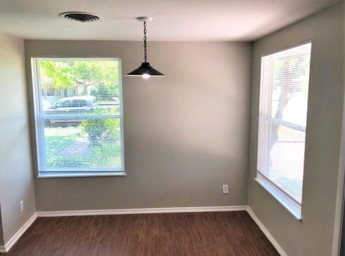 6209 Dorchester Dr, Austin TX  78723-2031 exterior