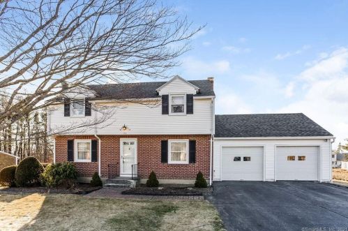 23 Breezy Hill Rd, Torrington, CT 06791-1110