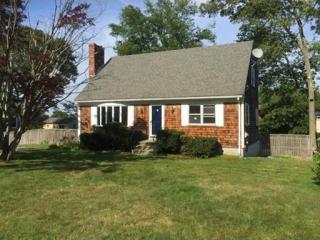 28 Monterey Dr, Bristol, RI 02809-4214