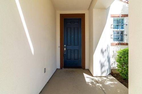 118 Invitar Ln, Tracy, CA 95391-2036