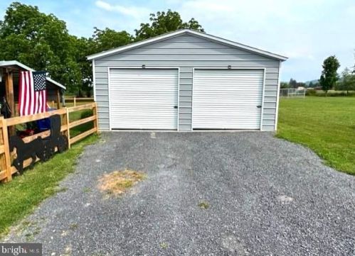 144 Foggy Bottom Ln, Berkeley Springs WV  25411-5200 exterior