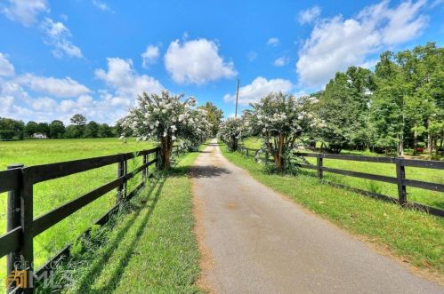 1580 Bramlett Rd, Reynolds Plantation, GA 30642-3051