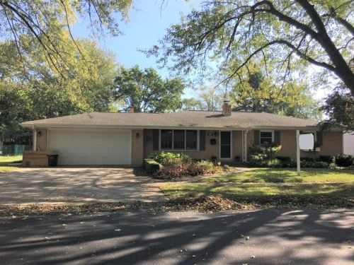 513 Garys Dr, Antioch, IL 60002-1827