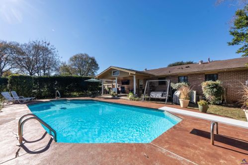 404 Todd Cir, Warner Robins, GA 31088-5640