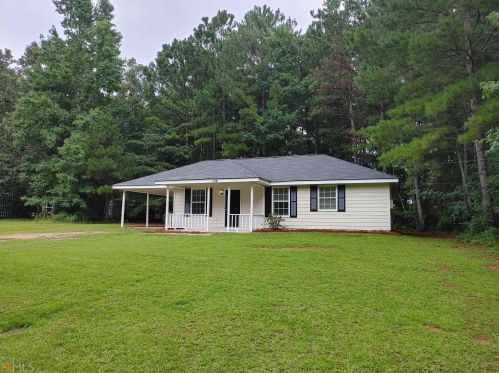 106 Moore St, Milner, GA 30257-3810