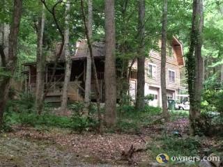 61 Lake Coweta Trl, Newnan, GA 30263-5961