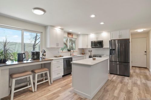 3670 Hillcrest Dr, Denver CO  80237-1104 exterior