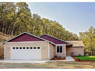 395 Sierra Dr, Roseburg OR  97471-9276 exterior