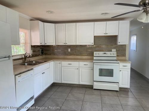 139 Mockingbird Way, Lakehurst, NJ 08759-3709