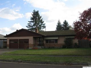 330 F St, Lebanon, OR 97355-2545