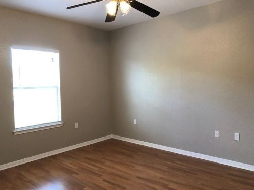 2917 16th St, Austin TX  78702-1540 exterior