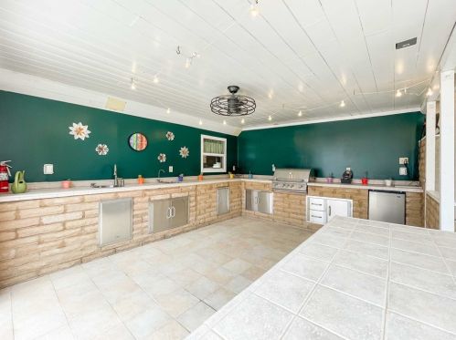 17921 Cole Ave, Riverside CA  92508-9728 exterior