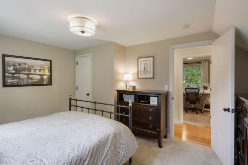 2260 Medicine Lake Blvd, Minneapolis MN  55441-4238 exterior