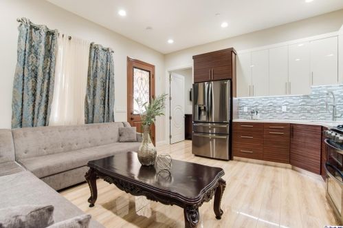 1570 Pacific Ave, Glendale CA  91202-1214 exterior