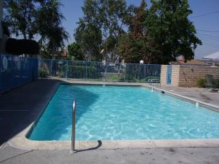 325 Olympic Ln, Montebello, CA 90640-5271
