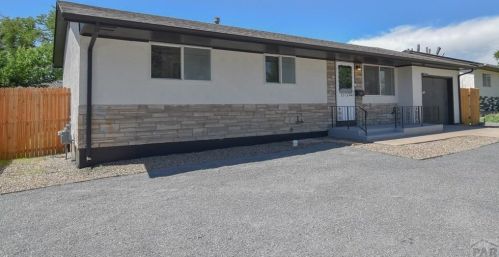 3318 Canterbury Ln, Pueblo CO  81005-3333 exterior