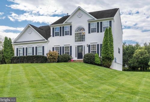 4008 Stratford Dr, Jeffersonton, VA 22724-2711