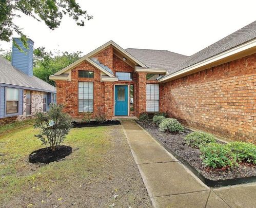 929 Simon Dr, Cedar Hill TX  75104-7203 exterior