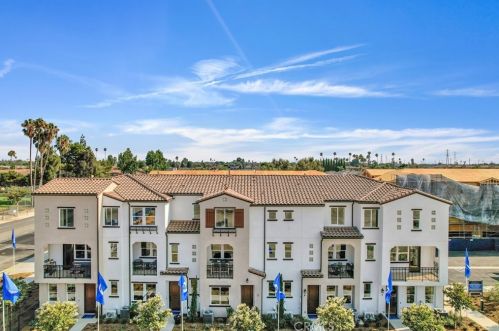 2317 Broadway, Anaheim CA  92804-2306 exterior