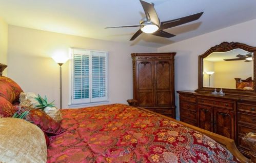 1653 Executive Park Ln, Atlanta GA  30329-3129 exterior