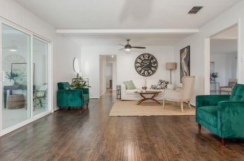 1107 Mildred Ln, Fort Worth TX  76126-3321 exterior