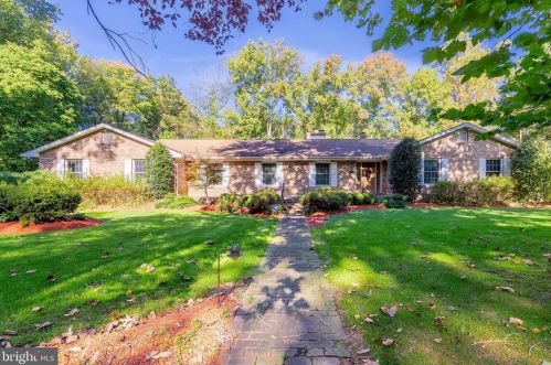 347 Fox Chase Rd, Clarksboro, NJ 08020-1201