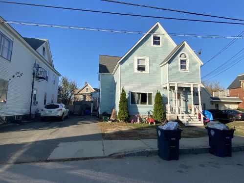 111 Palm St, Nashua, NH 03060-4519