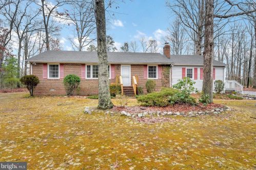 7831 Courthouse Rd, Chesterfield, VA 23832-6302