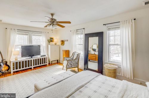 100 Strawbridge Ave, Camden NJ 08108-1806 exterior