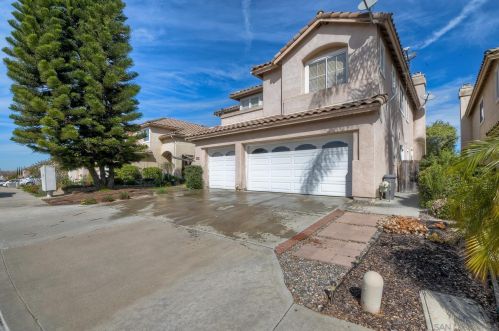 2479 Golfcrest Loop, Chula Vista, CA 91915-1411