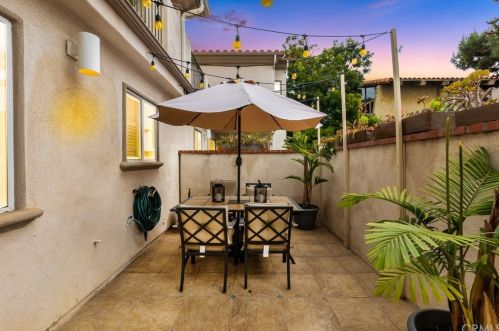 2410 Apple Ave, Torrance, CA 90501-4417