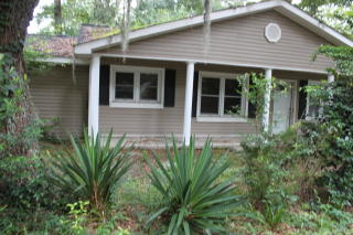 116 Hendricks Ln, Brunswick, GA 31520-1795