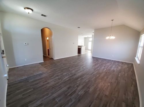 1325 Fox Glenn, Cedar Hill TX  75104-1210 exterior