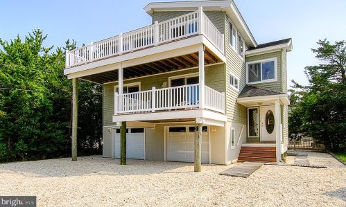 4 20th St, Barnegat Light, NJ 08006-1497