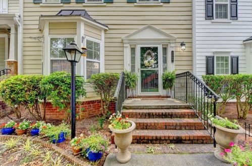 3969 Church View Ln, Suwanee, GA 30024-8431