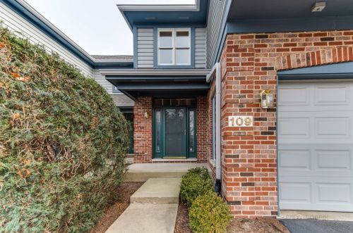 109 Waterside Pl, Willowbrook, IL 60527-6477