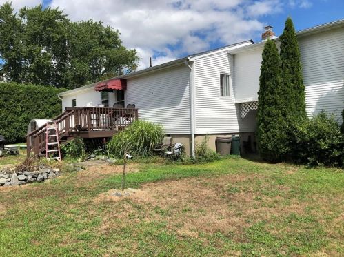 55 Dundas Ave, Warwick, RI 02889-4103