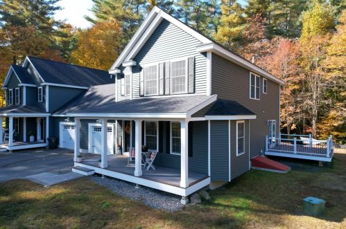 53 Chase Rd, Londonderry, NH 03053-4055