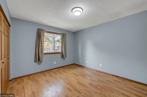 4464 Cinnamon Ridge Trl, Saint Paul MN  55122-2385 exterior