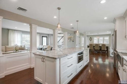 258 Pershing Ave, Ridgewood, NJ 07450-2809