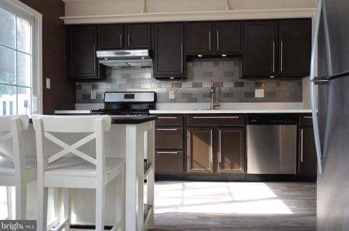 908 Coventry Way, Mount Laurel NJ  08054-6705 exterior