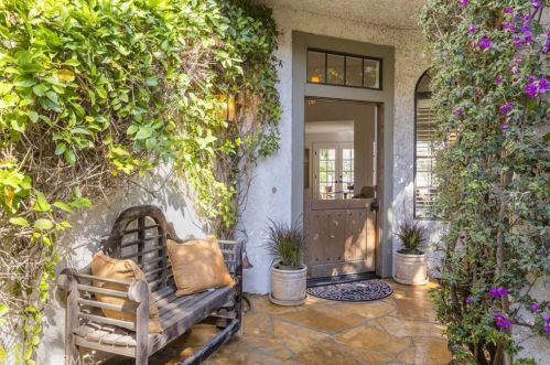 814 Links Vw Dr, Simi Valley CA 93065-6654 exterior