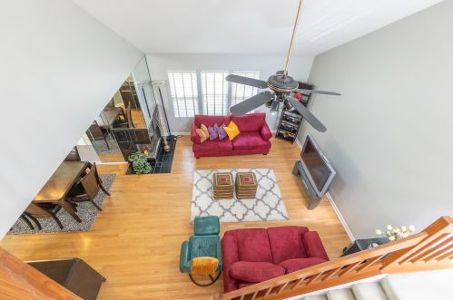 1288 Donegal Ct, Carol Stream IL  60188-6012 exterior