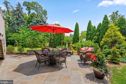 8409 Grove St, Silver Spring MD 20910-4761 exterior