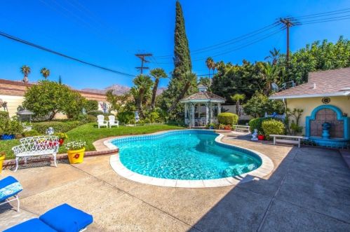 3520 Watkins Dr, Riverside CA  92507-4609 exterior